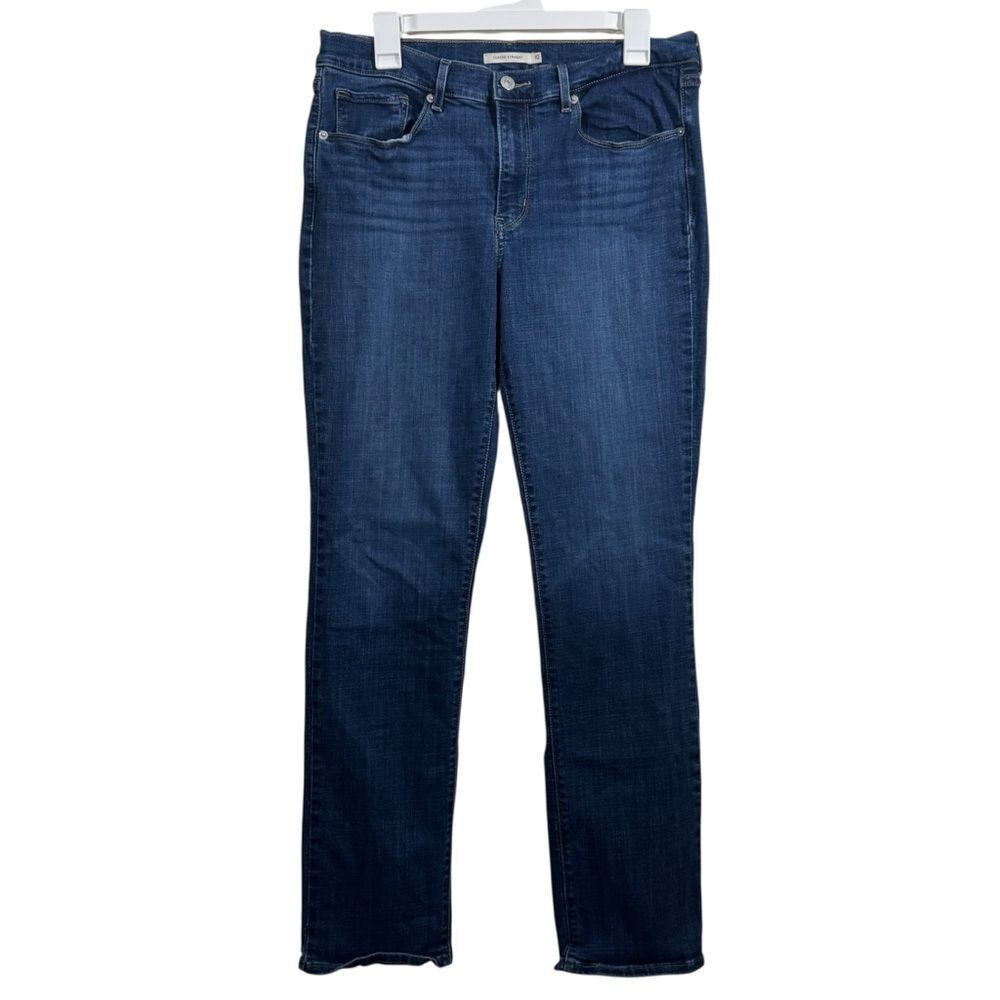 Levi’s Medium Wash Mid Rise Classic Straight Leg Jeans